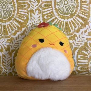 Zyta the Squishmallow nwt